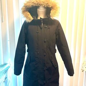 Gerry Size M Women’s Winter coat with fur lined hood